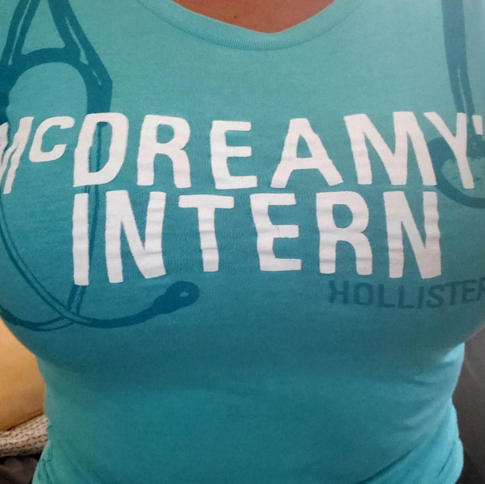 ISO/LOOKING FOR THIS HOLLISTER SHIRT